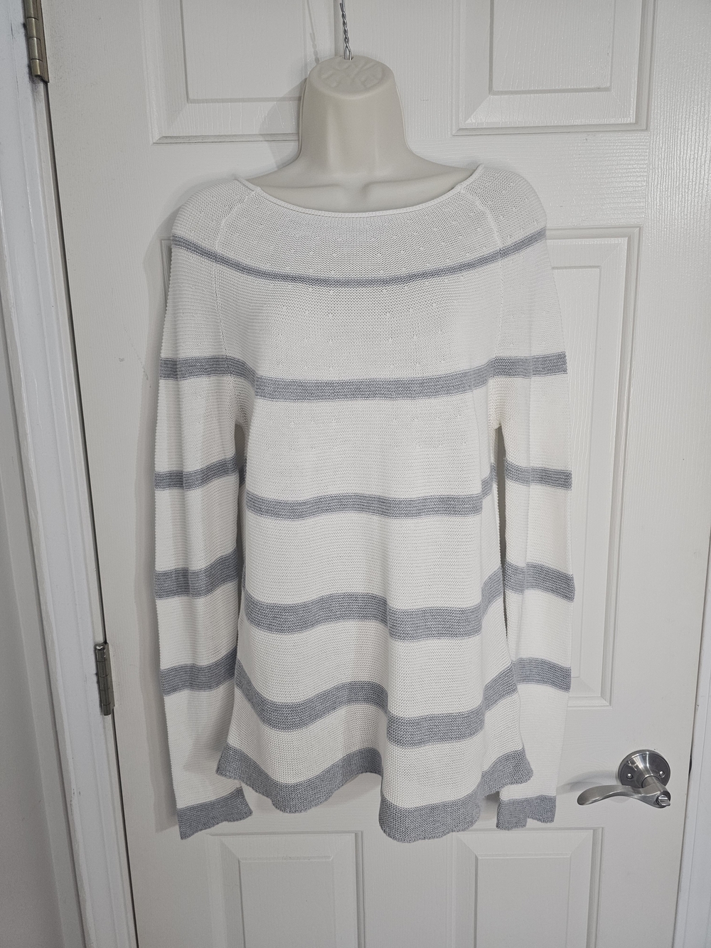 Vineyard Vines Classic White and Gray Striped Crewneck Sweater